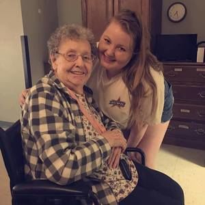 Meet your Posher, Hannah